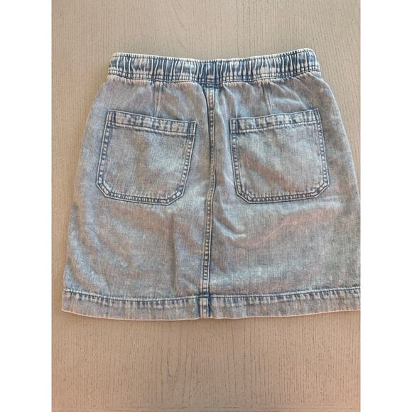 GAP Denim Skirt Light Wash Clean Girl Light Academia Balletcore - Picture 2 of 6